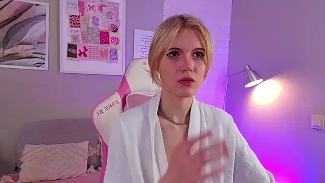 NellieLoyns online show from March 2025 05:07:02 PM