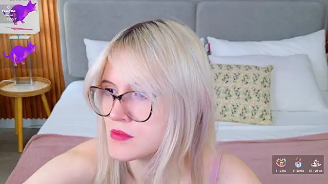 NellieLoyns online show from November 2025 05:13:02 PM