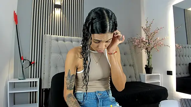 GysellHanson online show from November 2025 11:38:02 AM