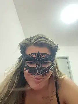 Casadadelicia26 online show from February 2026 05:03:02 AM