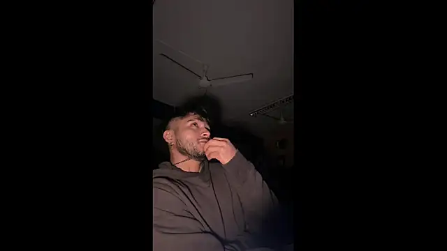 Snapshot of Beboteejoel chatting on September 2025 04:49:02 AM Beboteejoel online show from September 2025 04:49:02 AM