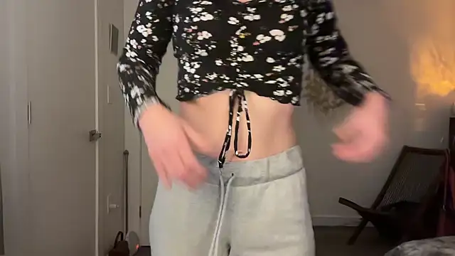 leahsparkles online show from February 2026 02:46:02 PM