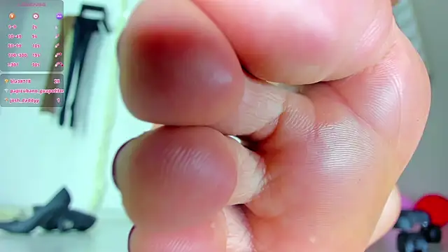 Snapshot of Susan_parker01 chatting on February 2025 12:37:02 PM Susan parker01 online show from February 2025 12:37:02 PM