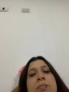 Snapshot of Sophia_cyrus11 chatting on December 2024 12:03:02 AM Sophia cyrus11 online show from December 2024 12:03:02 AM