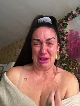 Snapshot of BELLAMORGANE1 chatting on November 2025 01:32:01 PM BELLAMORGANE1 online show from November 2025 01:32:01 PM