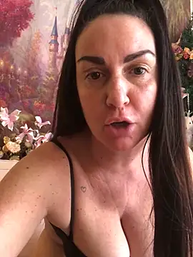 Snapshot of BELLAMORGANE1 chatting on January 2026 02:43:01 PM BELLAMORGANE1 online show from January 2026 02:43:01 PM