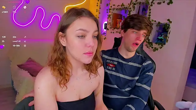 RobertAndLinela online show from January 2025 05:05:01 PM