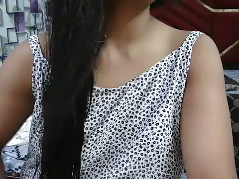 Somiya87 online show from September 2025 01:04:01 PM