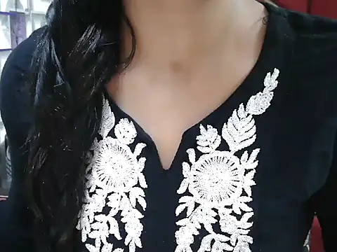 Somiya87 online show from December 2025 08:13:01 PM