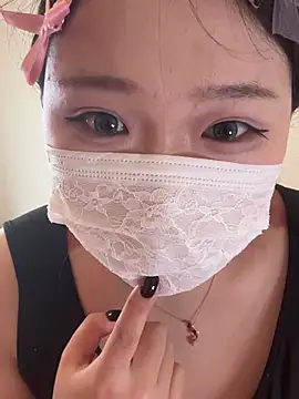 Snapshot of Happyou2 chatting on March 2025 02:21:01 AM Happyou2 online show from March 2025 02:21:01 AM