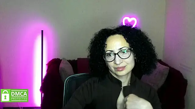 Arianasweety23 online show from October 2025 06:31:01 PM