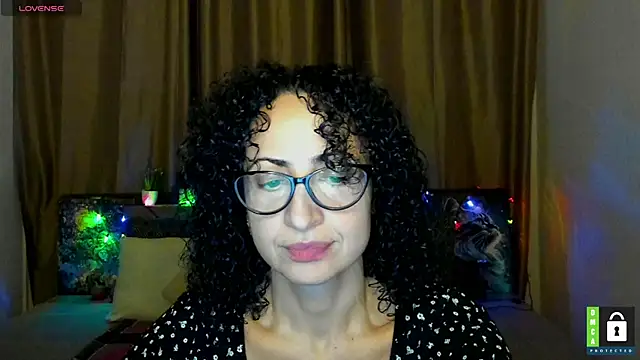 Arianasweety23 online show from December 2025 06:28:01 PM