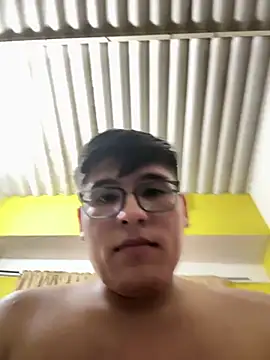 MikeAndJessy online show from March 2025 04:35:01 AM