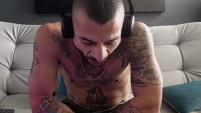 callme douglas online show from September 2025 02:18:02 PM