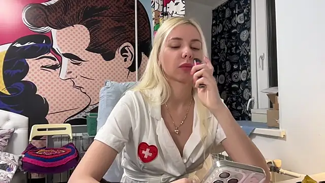 yunasuka online show from January 2025 07:40:01 PM