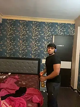 sunny49477 online show from December 2024 07:43:01 PM