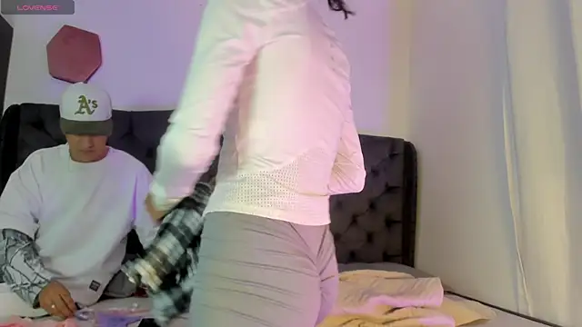 two milkyway online show from April 2026 11:52:02 PM