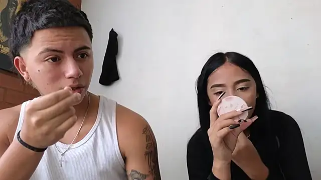 Snapshot of Thiago_x_Sahara chatting on January 2025 01:47:01 PM Thiago x Sahara online show from January 2025 01:47:01 PM