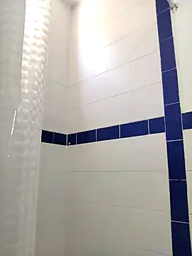 Mia WAll online show from January 2025 05:40:01 PM