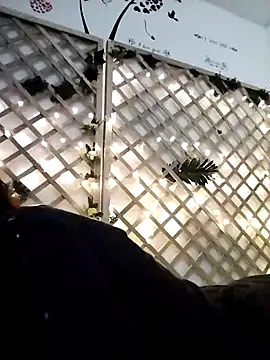 Mia WAll online show from January 2025 10:18:02 AM