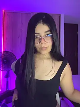 pretty angela1 online show from June 2026 06:52:02 AM