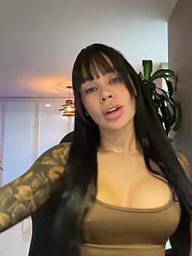 Karol Towers online show from February 2025 11:11:02 PM