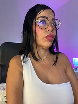 KarolRubi1 online show from March 2026 07:09:01 PM