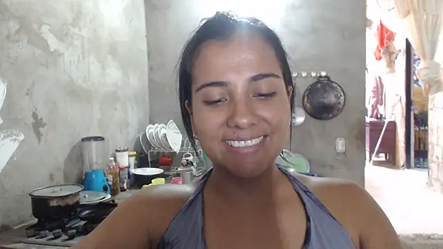 Snapshot of Coral0403 chatting on June 2026 06:13:01 PM Coral0403 online show from June 2026 06:13:01 PM