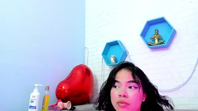 Snapshot of CATTLEYA_BIANCHI145 chatting on February 2025 10:19:01 PM CATTLEYA BIANCHI145 online show from February 2025 10:19:01 PM