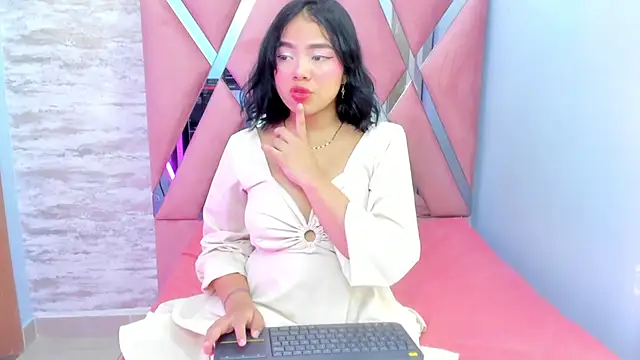 Snapshot of CATTLEYA_BIANCHI145 chatting on March 2025 03:33:02 AM CATTLEYA BIANCHI145 online show from March 2025 03:33:02 AM