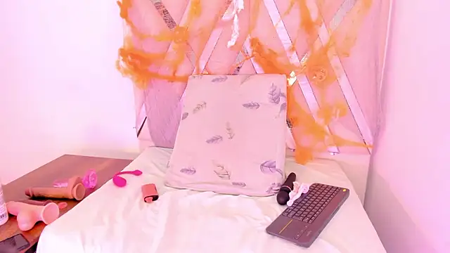 Snapshot of CATTLEYA_BIANCHI145 chatting on October 2025 02:55:02 AM CATTLEYA BIANCHI145 online show from October 2025 02:55:02 AM