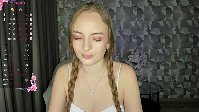 A delina online show from February 2025 03:04:01 PM