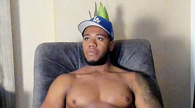 benjamincol online show from February 2025 04:48:01 AM