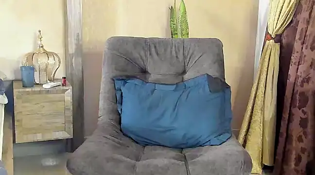 benjamincol online show from February 2025 03:04:02 AM