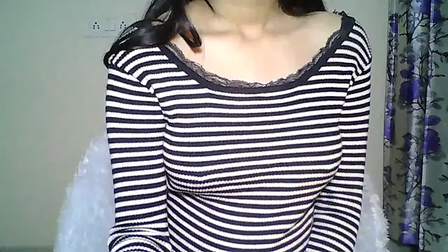 Naughty Nayra online show from November 2025 06:21:01 PM