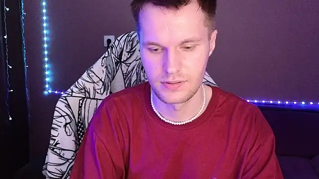 Leonnextdoor online show from December 2024 03:15:01 PM