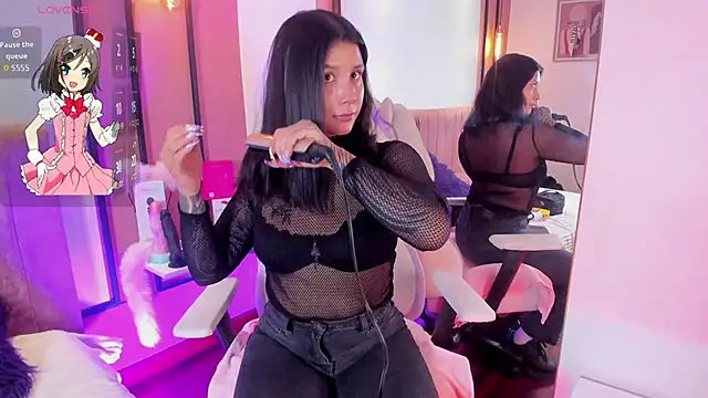 Snapshot of Nathalia_Stone chatting on September 2025 05:25:02 PM Nathalia Stone online show from September 2025 05:25:02 PM