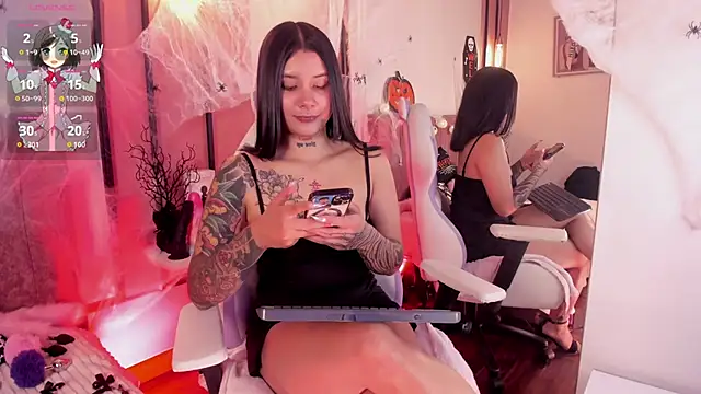 Snapshot of Nathalia_Stone chatting on October 2025 03:42:01 PM Nathalia Stone online show from October 2025 03:42:01 PM