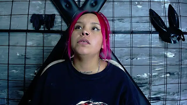 Snapshot of Alana_Roth chatting on September 2025 03:33:02 AM Alana Roth online show from September 2025 03:33:02 AM