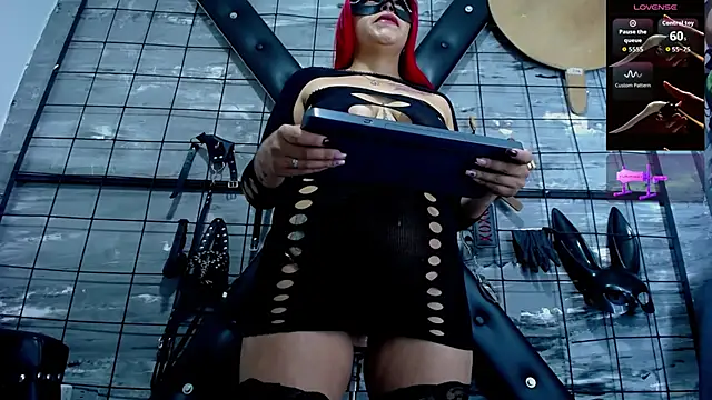 Snapshot of Alana_Roth chatting on November 2025 07:12:01 PM Alana Roth online show from November 2025 07:12:01 PM