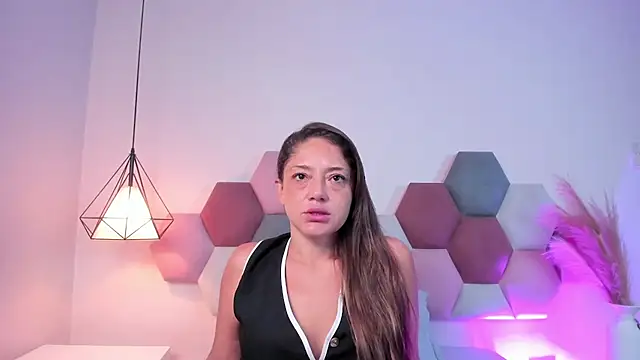 EloiseQuinn online show from October 2025 01:04:02 PM