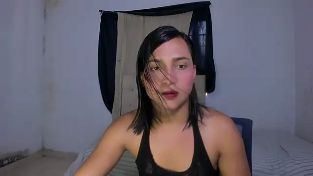 Snapshot of Miss_noah18 chatting on February 2025 07:09:01 PM Miss noah18 online show from February 2025 07:09:01 PM