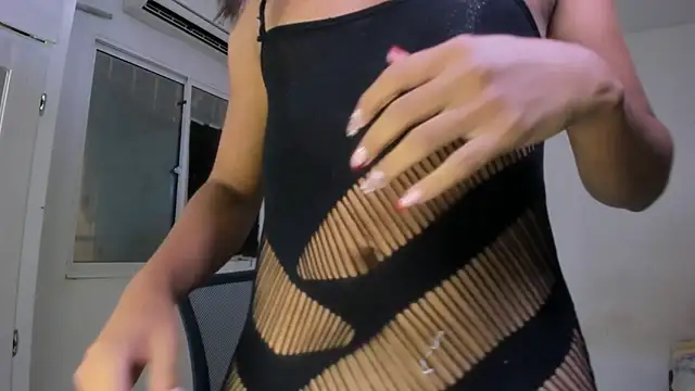 Snapshot of Miss_noah18 chatting on March 2025 10:02:02 PM Miss noah18 online show from March 2025 10:02:02 PM