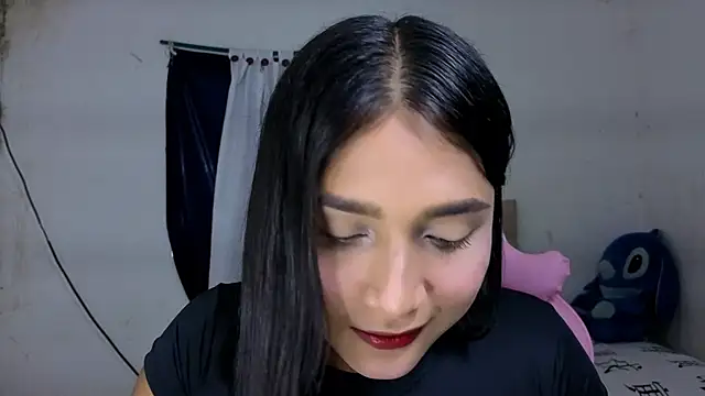 Snapshot of Miss_noah18 chatting on September 2025 08:19:01 PM Miss noah18 online show from September 2025 08:19:01 PM