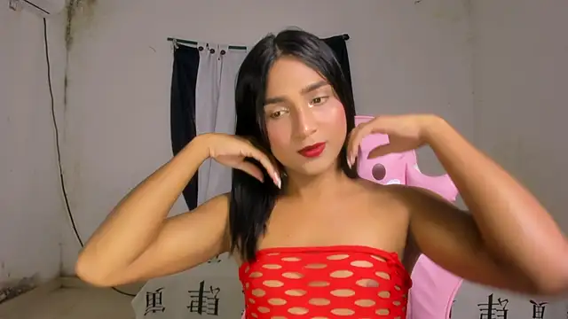 Snapshot of Miss_noah18 chatting on September 2025 07:08:02 PM Miss noah18 online show from September 2025 07:08:02 PM