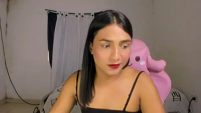 Snapshot of Miss_noah18 chatting on October 2025 07:31:01 PM Miss noah18 online show from October 2025 07:31:01 PM