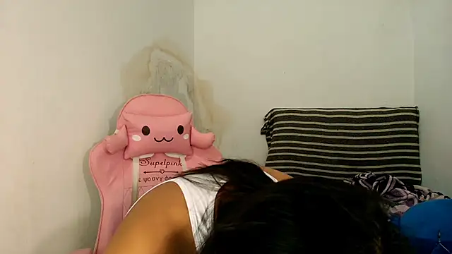 Miss noah18 online show from February 2026 04:49:02 PM