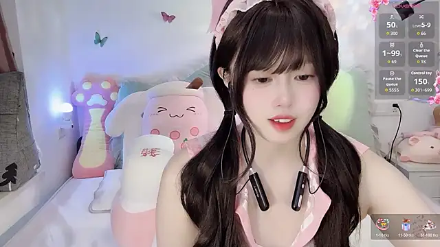 Alien1227 online show from October 2025 01:44:01 PM