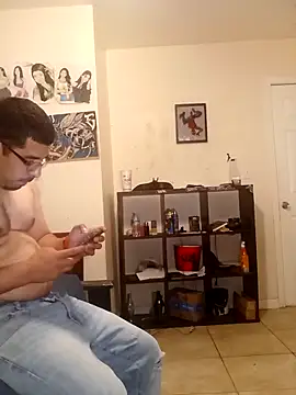 k1oudE online show from October 2025 02:34:01 AM