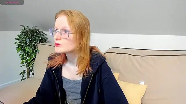 Snapshot of ElizabethHarpper chatting on January 2025 12:57:02 AM ElizabethHarpper online show from January 2025 12:57:02 AM